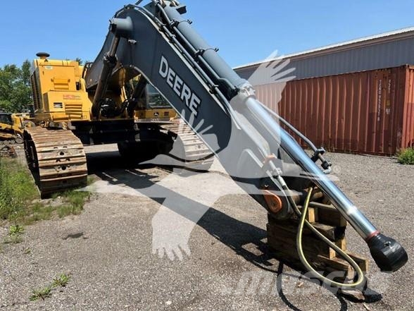 John Deere 670G LC Excavatoare pe șenile