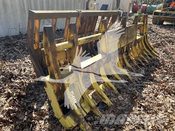 Komatsu D65PX Rippere
