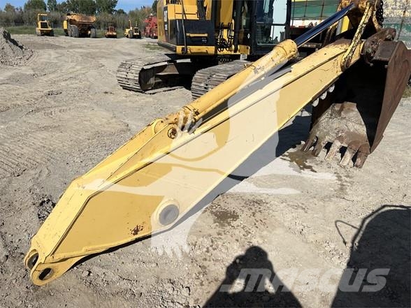 Komatsu PC200 Skuffer