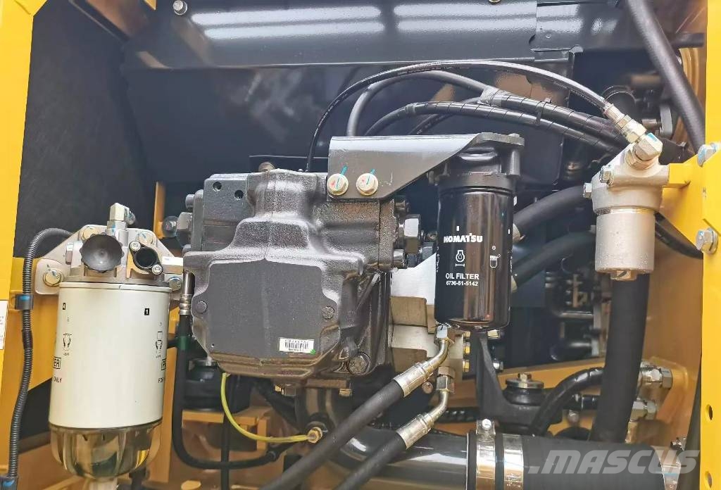 Komatsu PC 240 Εκσκαφείς με ερπύστριες