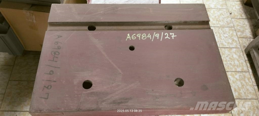 Terex Pegson A6984-9-27 シャーシ及びサスペンション