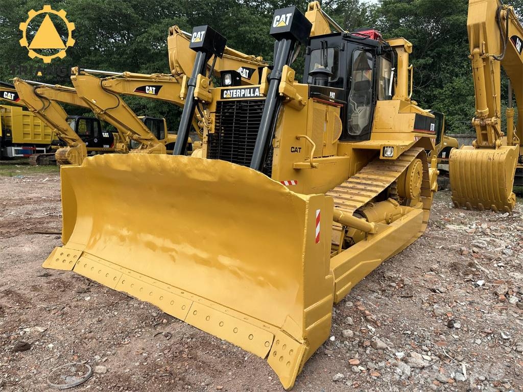 CAT D 7 R lánctalpas dózerek