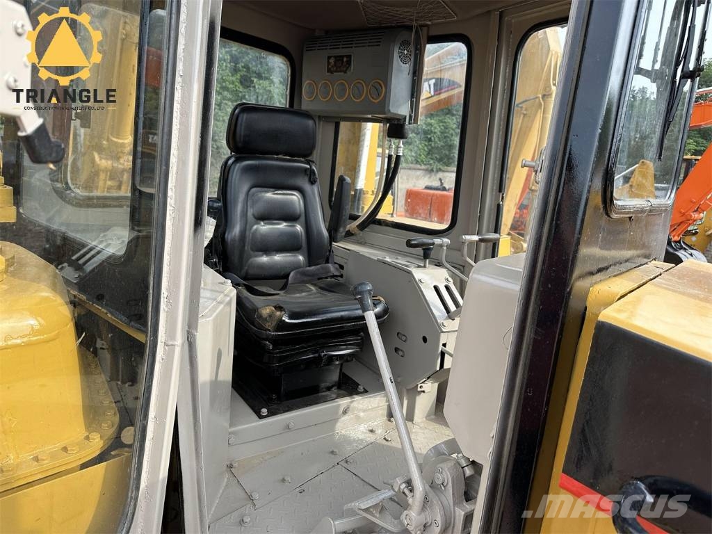 CAT D 7 R lánctalpas dózerek