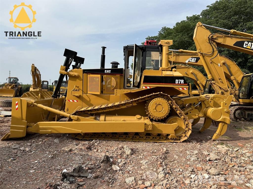CAT D 7 R lánctalpas dózerek