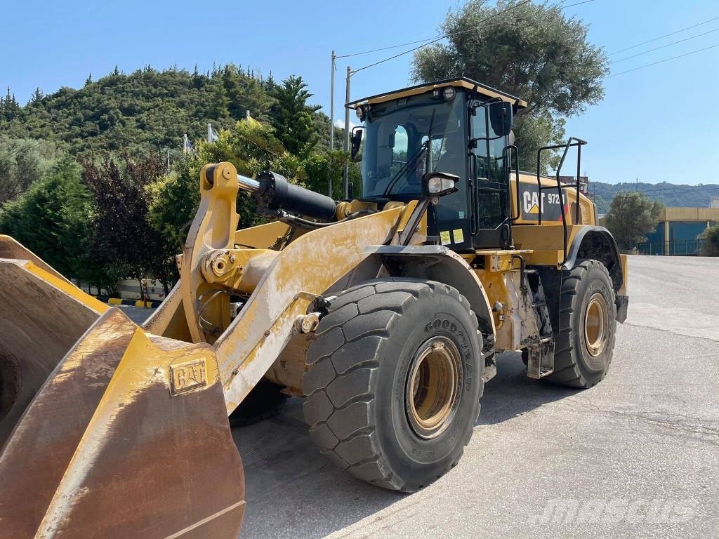 CAT 972M II Gumikerekes homlokrakodók