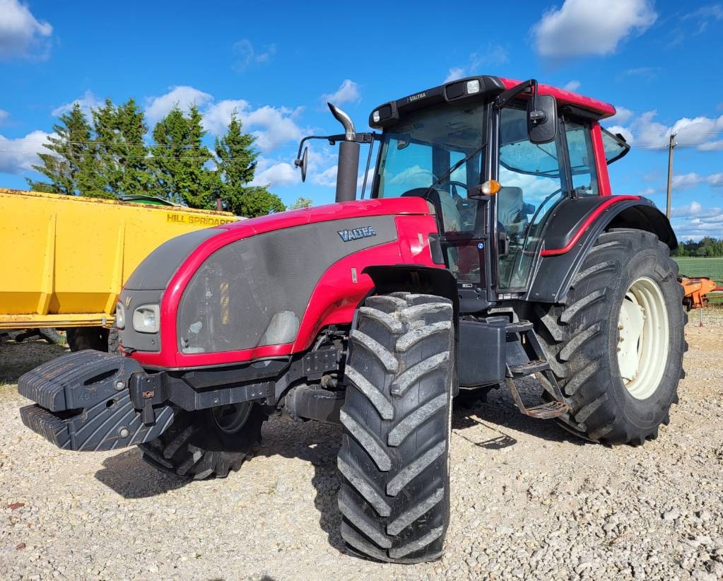 Valtra T 191 HiTech Traktorok