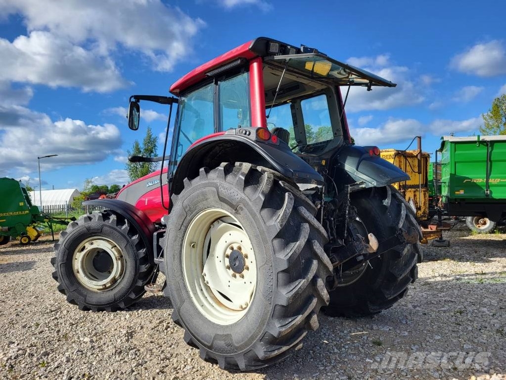 Valtra T 191 HiTech Traktorok