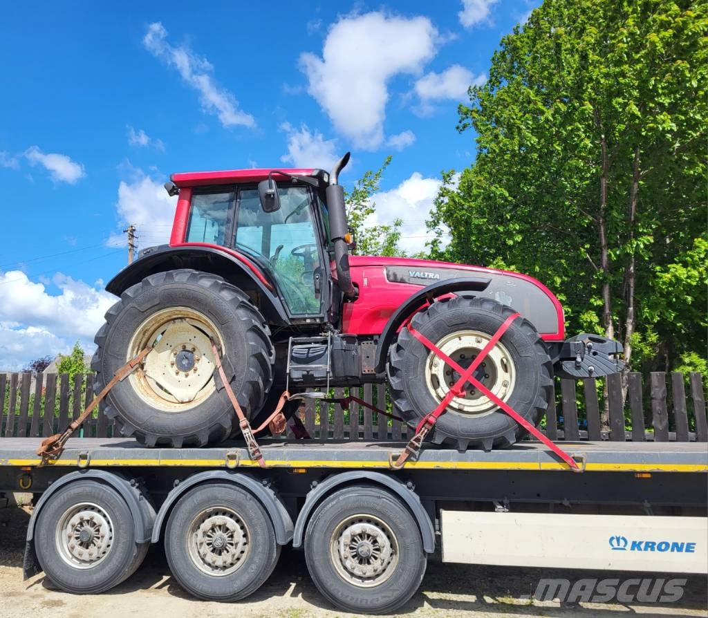 Valtra T 191 HiTech Traktorok