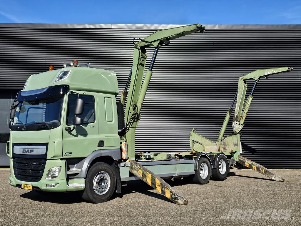 DAF CF 440 6x2 SIDE LOADER / 20 ft container Vlakke laadvloer met kraan