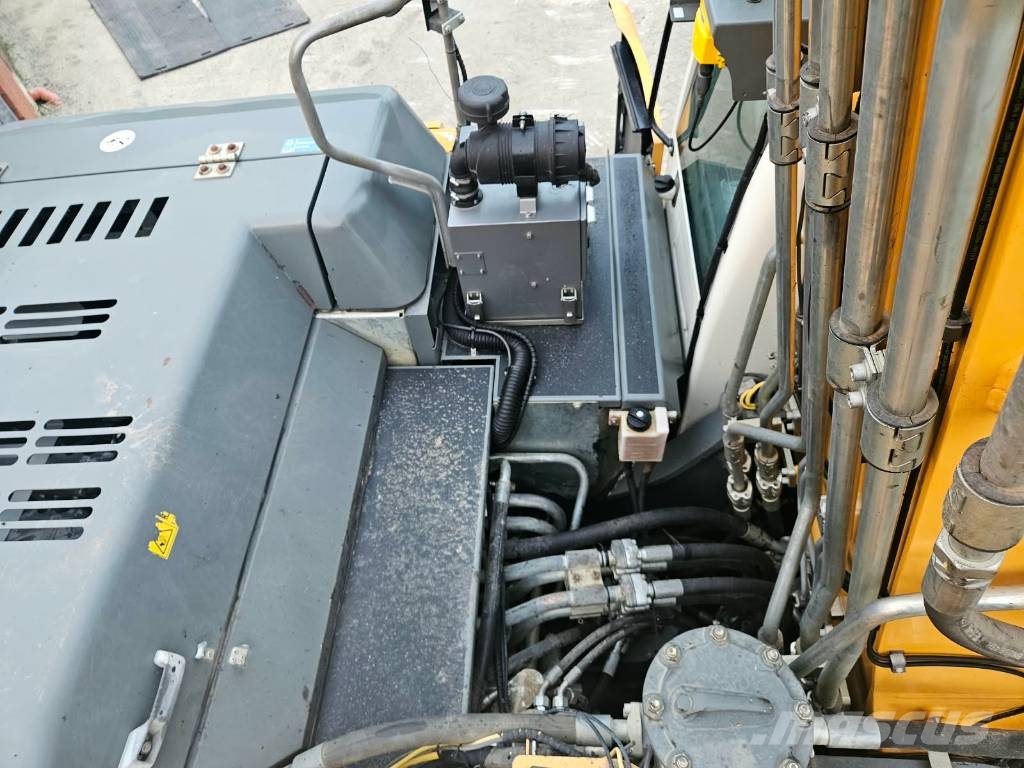 Liebherr R 936 N LC Raupenbagger