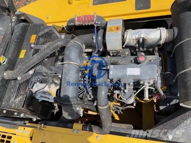 Komatsu PC360-8 حفارات زحافة