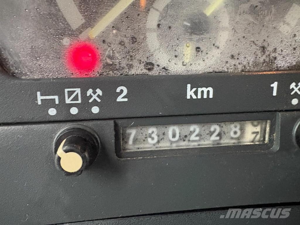 Scania 94 G + Loadlift + Manual + Euro 2 Kapali kasa kamyonlar