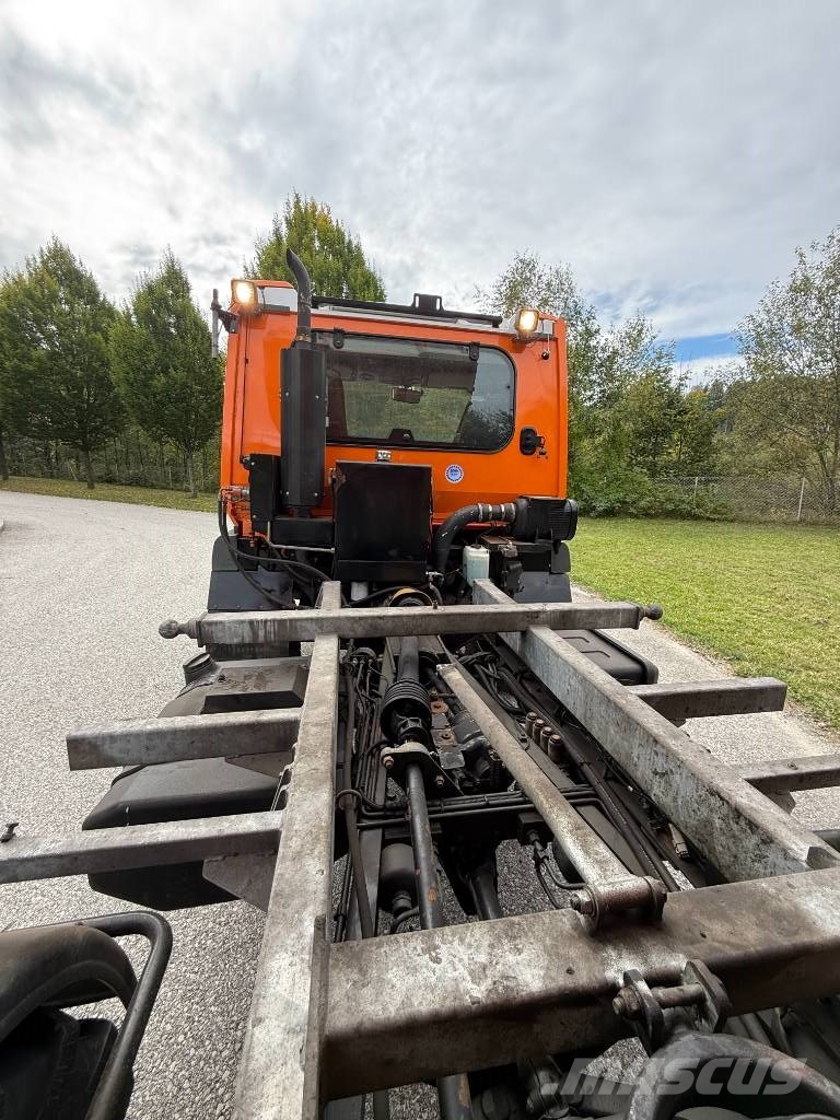 Lindner Unitrac 82S Pomoćni strojevi