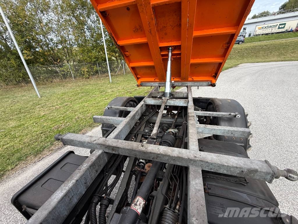 Lindner Unitrac 82S Pomoćni strojevi