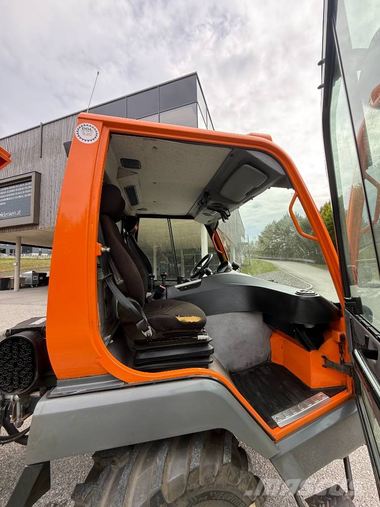 Lindner Unitrac 82S Pomoćni strojevi