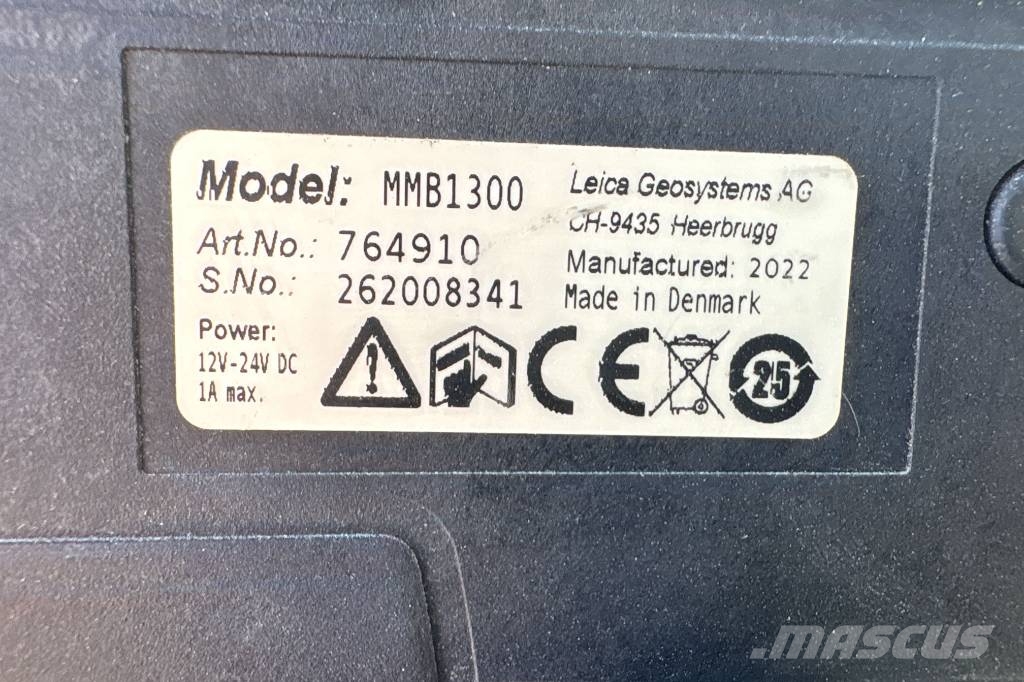 Volvo EC 380 EL, Med Leica 3D Bagri goseničarji