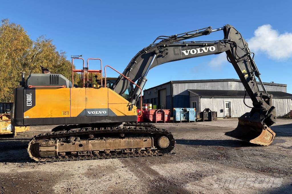Volvo EC 380 EL, Med Leica 3D Bagri goseničarji