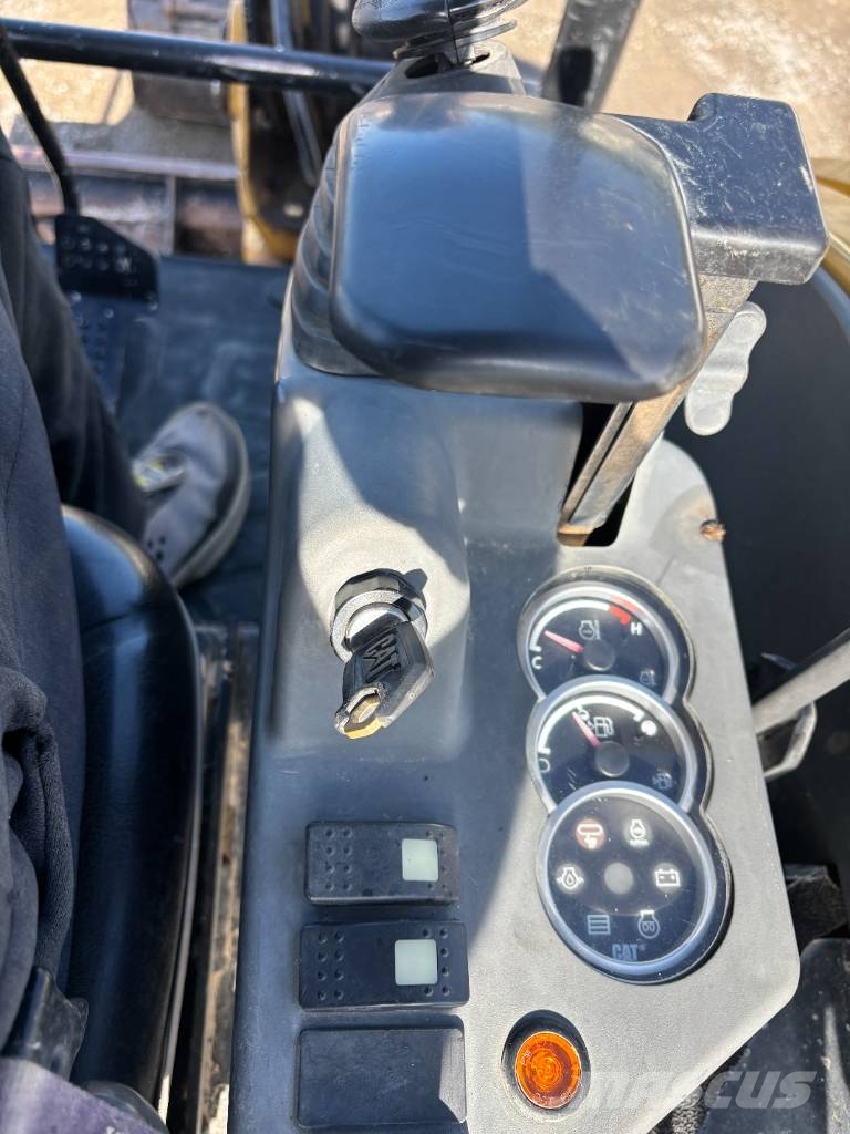CAT 303 E CR Mini ekskavatörler, 7 tona dek