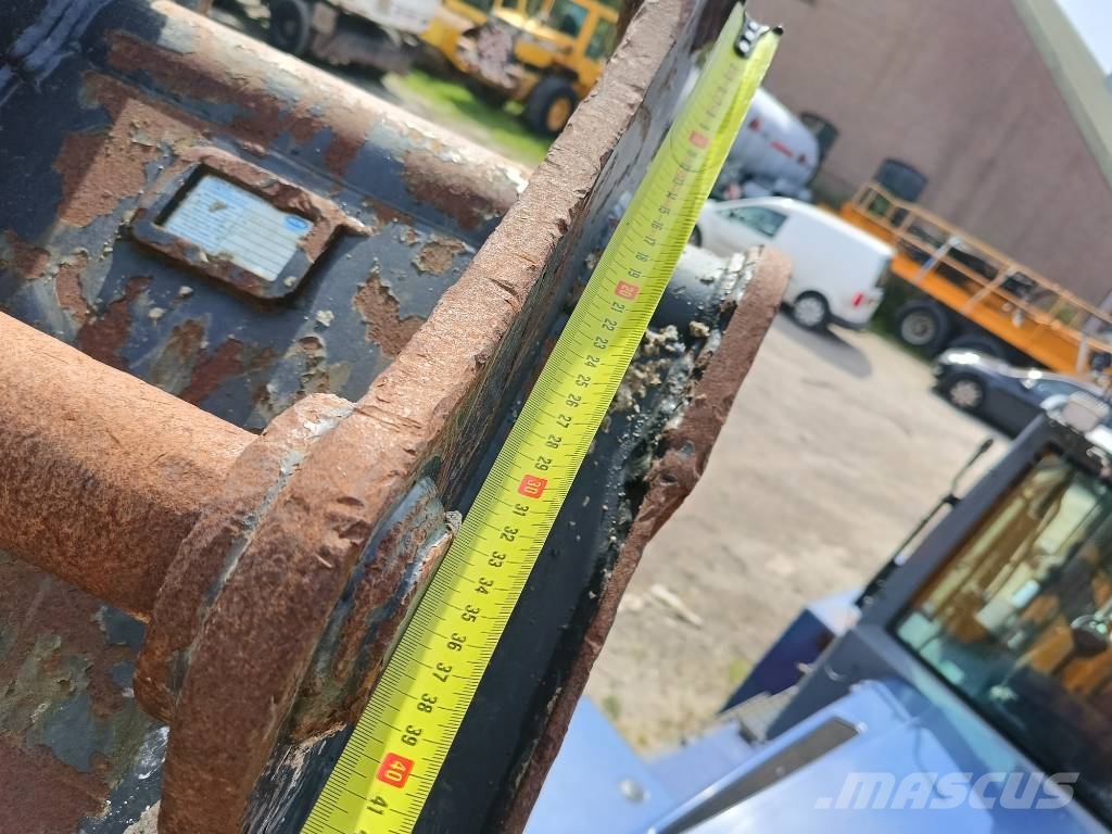 Geith bucket bak pin connector 39 cm Kašike / Korpe