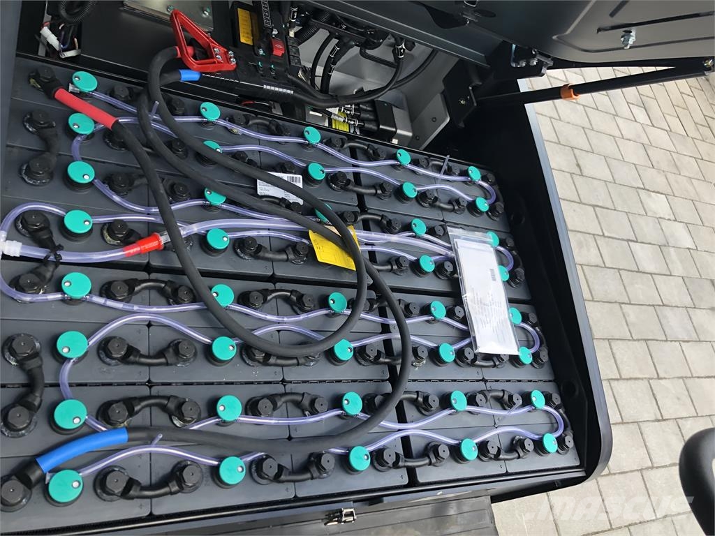 Bobcat B30 NS Neugerät Garantie バッテリーフォークリフト