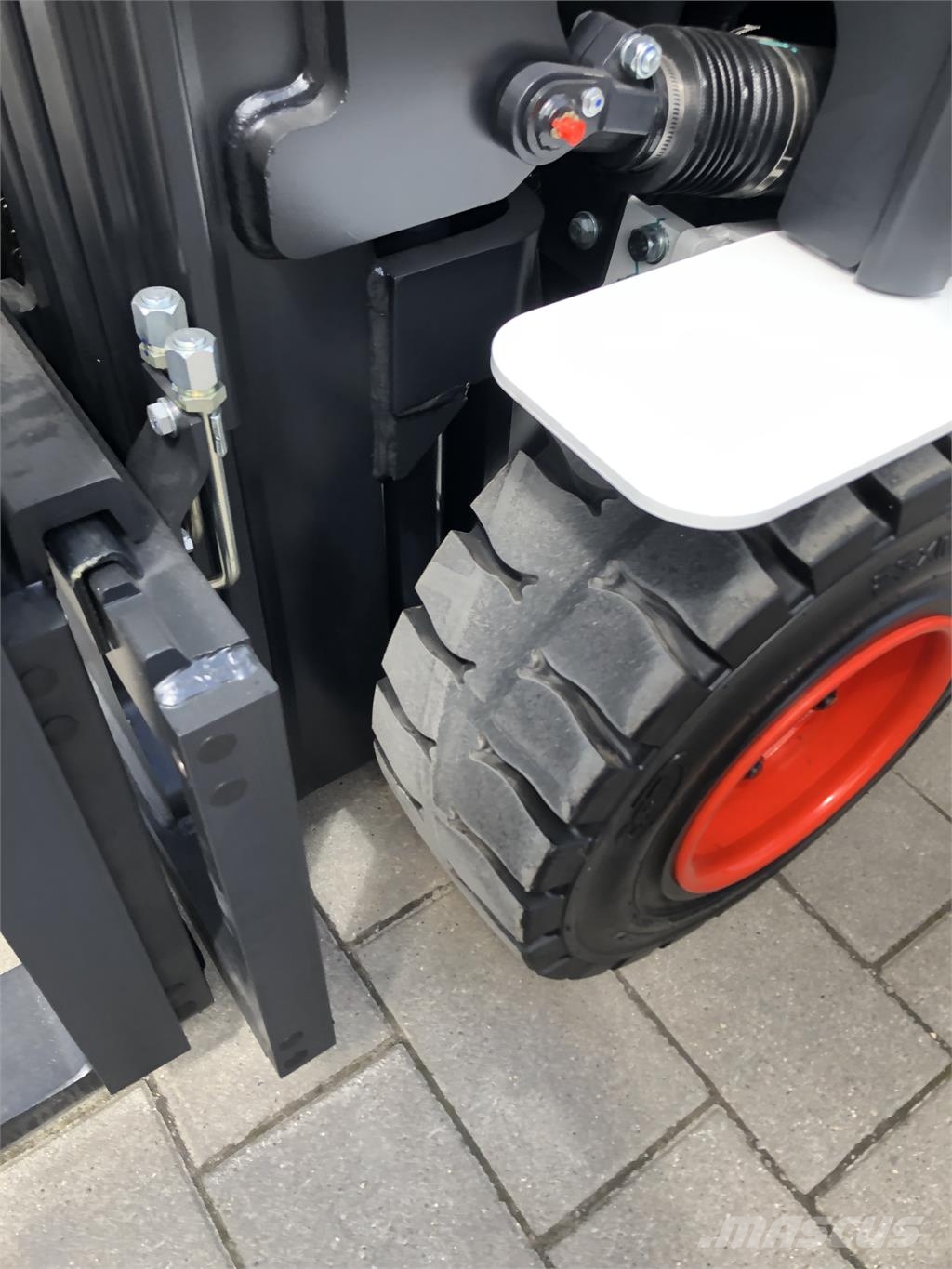 Bobcat B30 NS Neugerät Garantie バッテリーフォークリフト