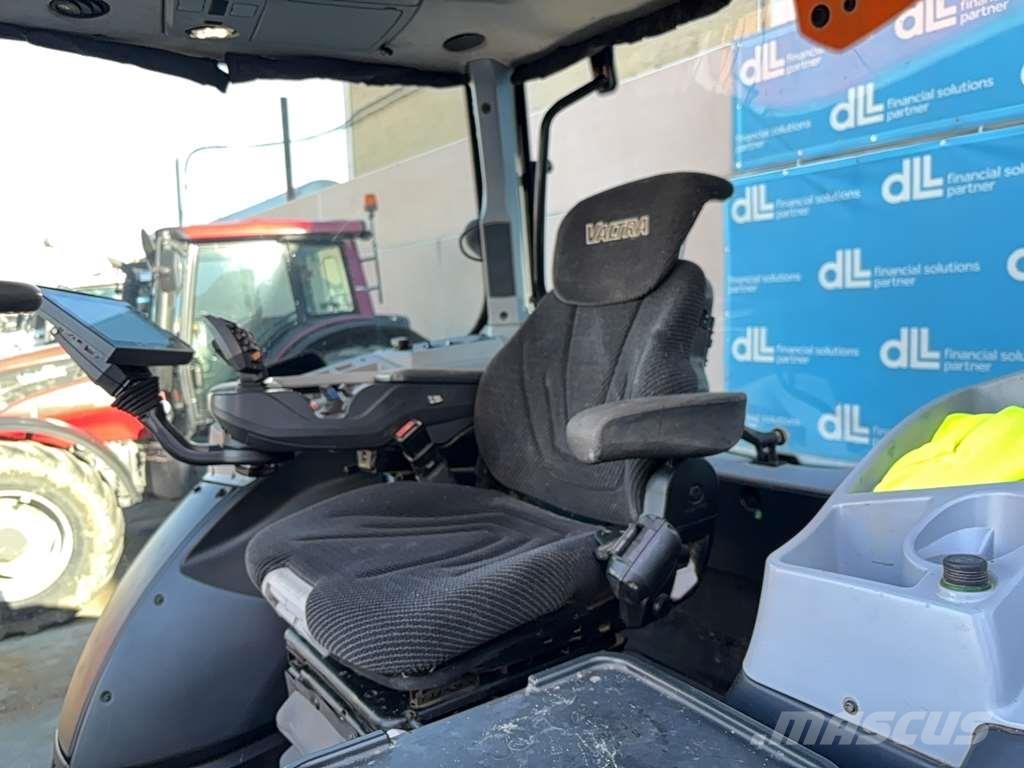 Valtra N154 Traktori