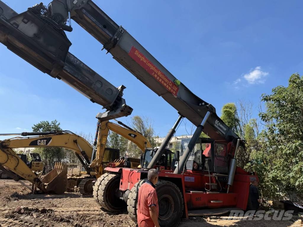 Kalmar DRD 450 specialize in exporting reach stackers Manipulador de contenedores