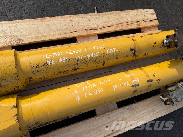 CAT HYDRAULIC CYLINDER USED COMPLET 2 PCS Hydraulique