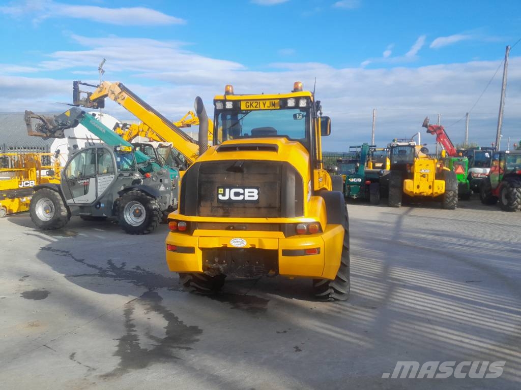JCB TM420S Сельскохозяйственные телескопические погрузчики