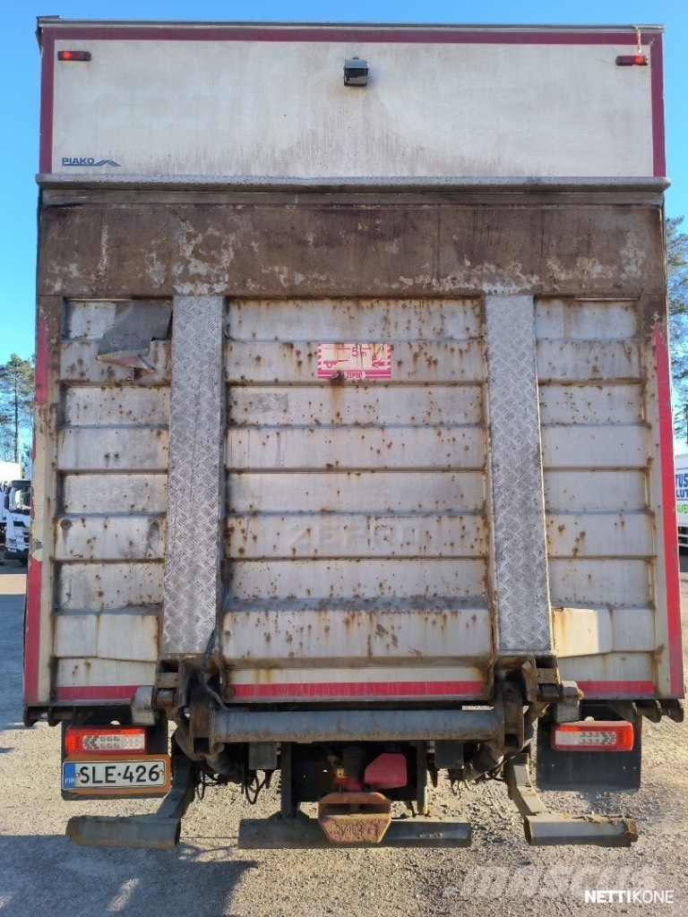 Volvo FM 330 Camiones con caja de remolque