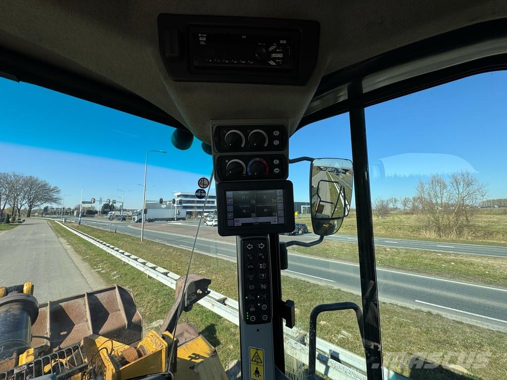 CAT 972M Wheel loaders