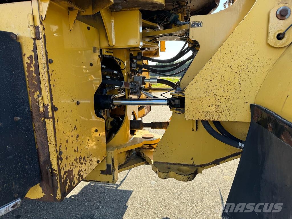 CAT 972M Φορτωτές με λάστιχα (Τροχοφόροι)