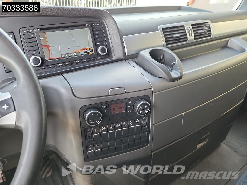 MAN TGX 18.360 TGX 4X2 NL-truck Driving school Lessons Camiones con caja de remolque