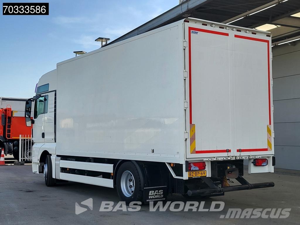 MAN TGX 18.360 TGX 4X2 NL-truck Driving school Lessons Camiones con caja de remolque