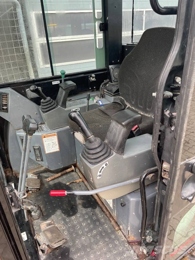 Takeuchi TB23R Minigraafmachines < 7t