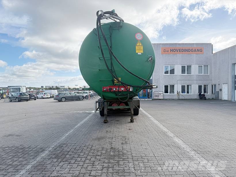 MTDK Tanker trailer / Tankauflieger Muut puoliperävaunut