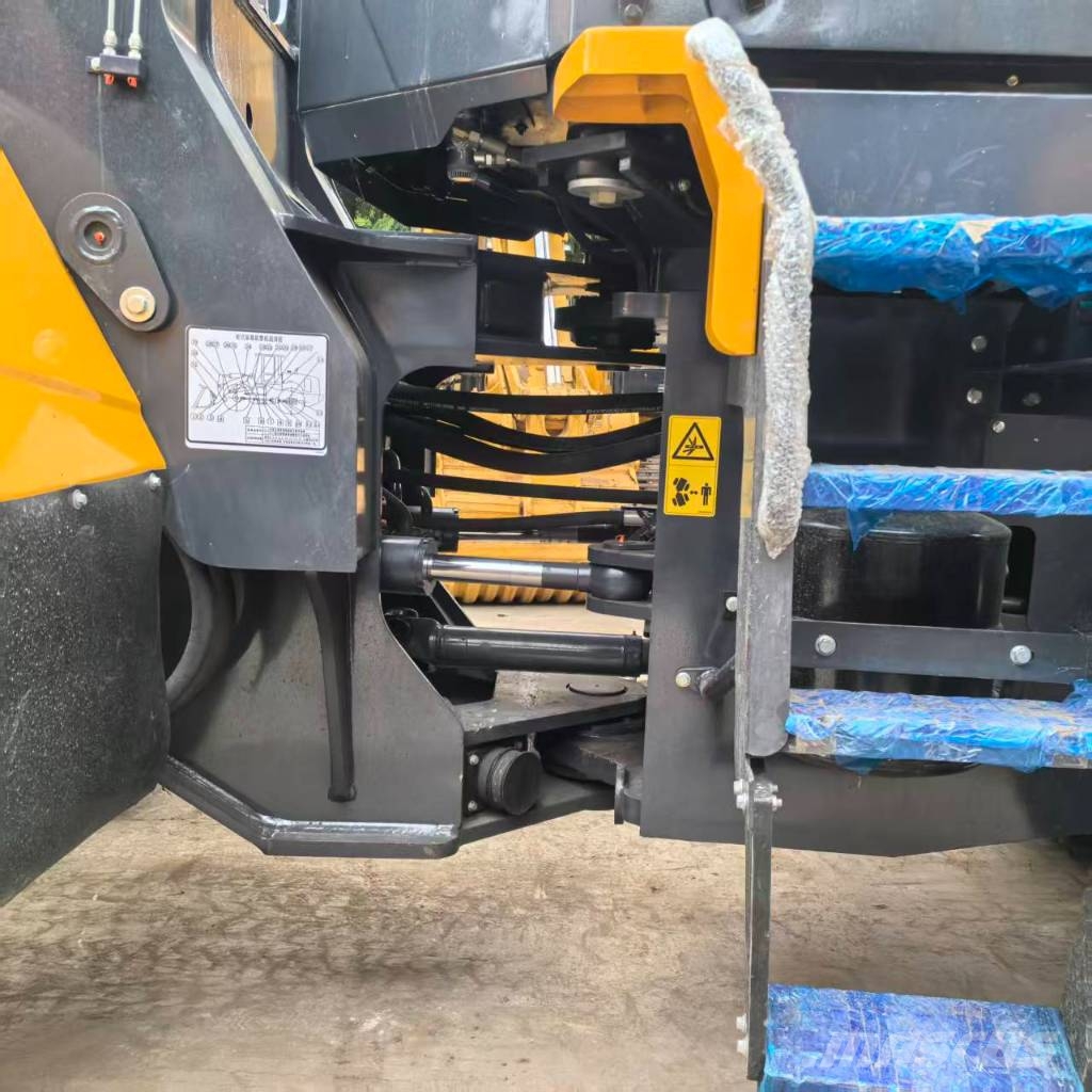 LiuGong 856 H Pale gommate