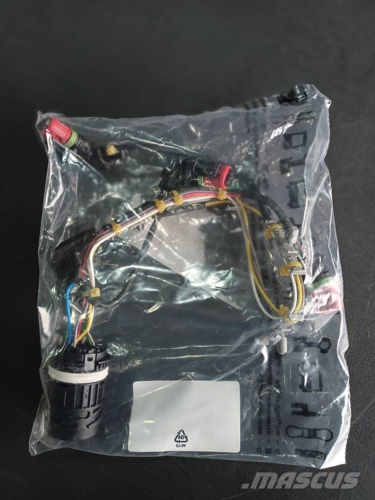 Volvo WIRING HARNESS 22734348 Elektroonikaseadmed