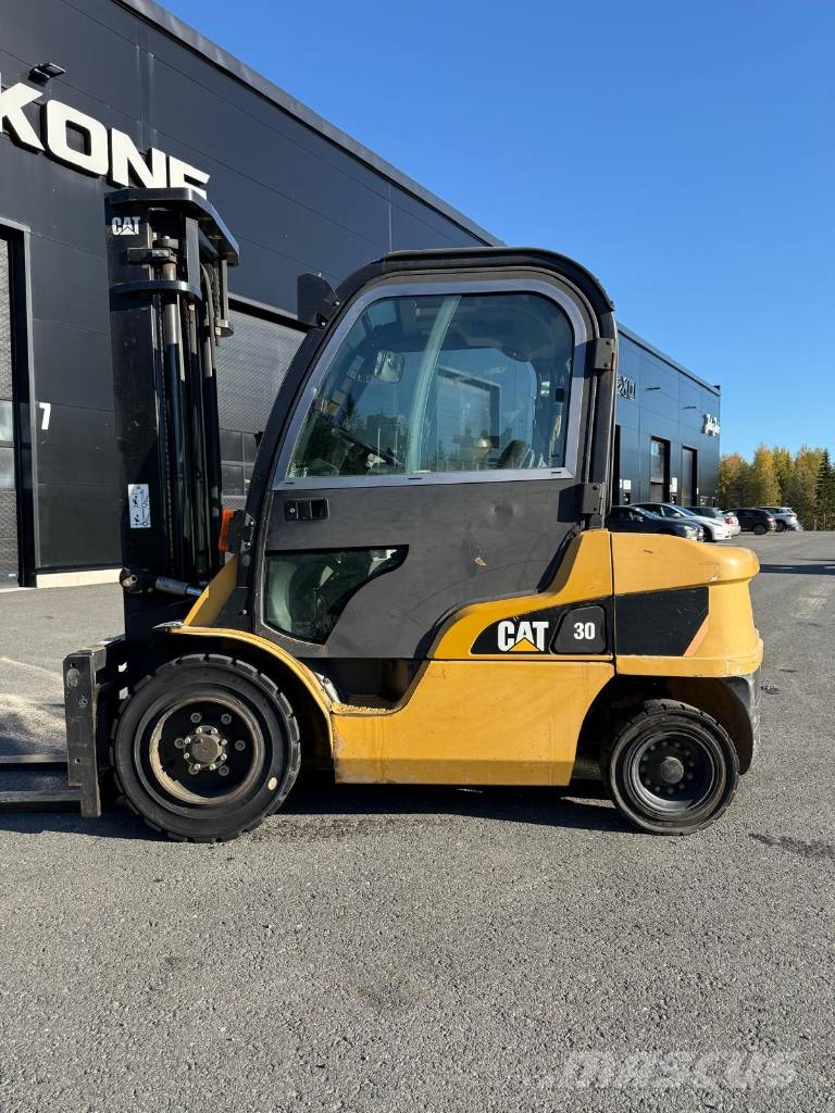 CAT DP 30 N Diesel forklifts
