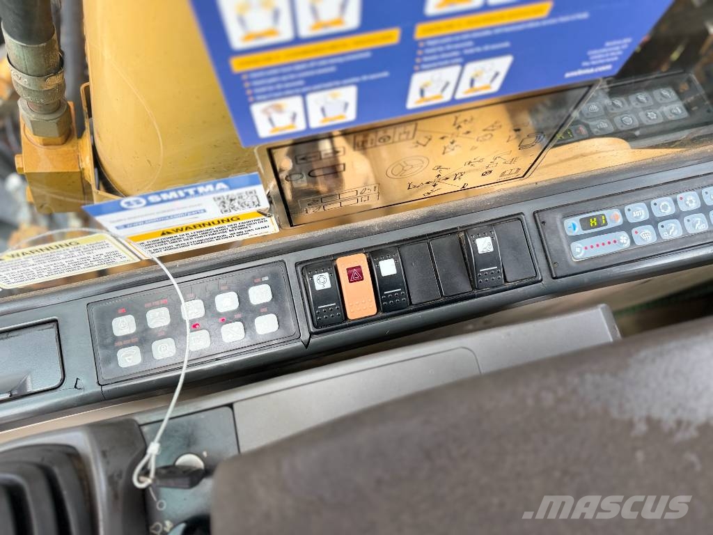CAT M322C Wheeled excavators