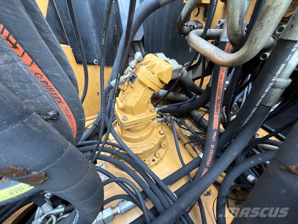 CAT M322C Wheeled excavators