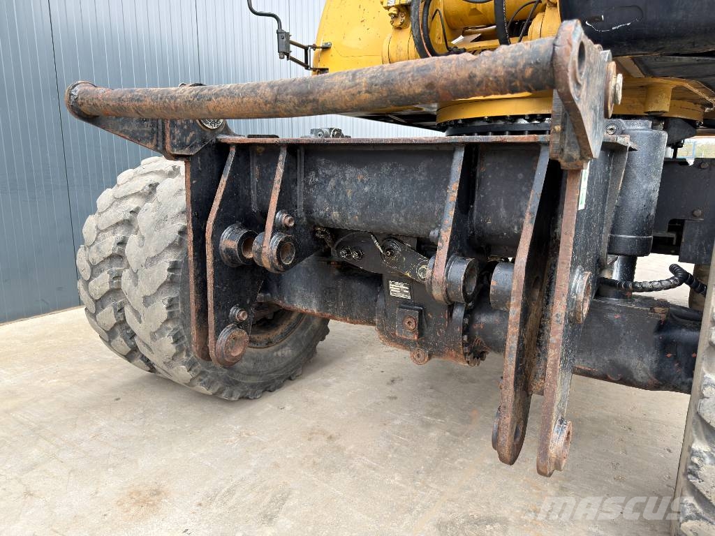 CAT M322C Wheeled excavators