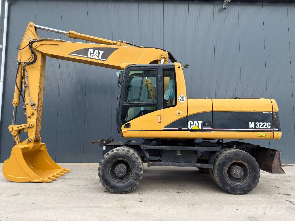 CAT M322C Wheeled excavators