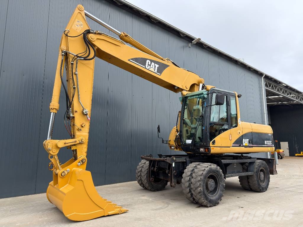 CAT M322C Wheeled excavators