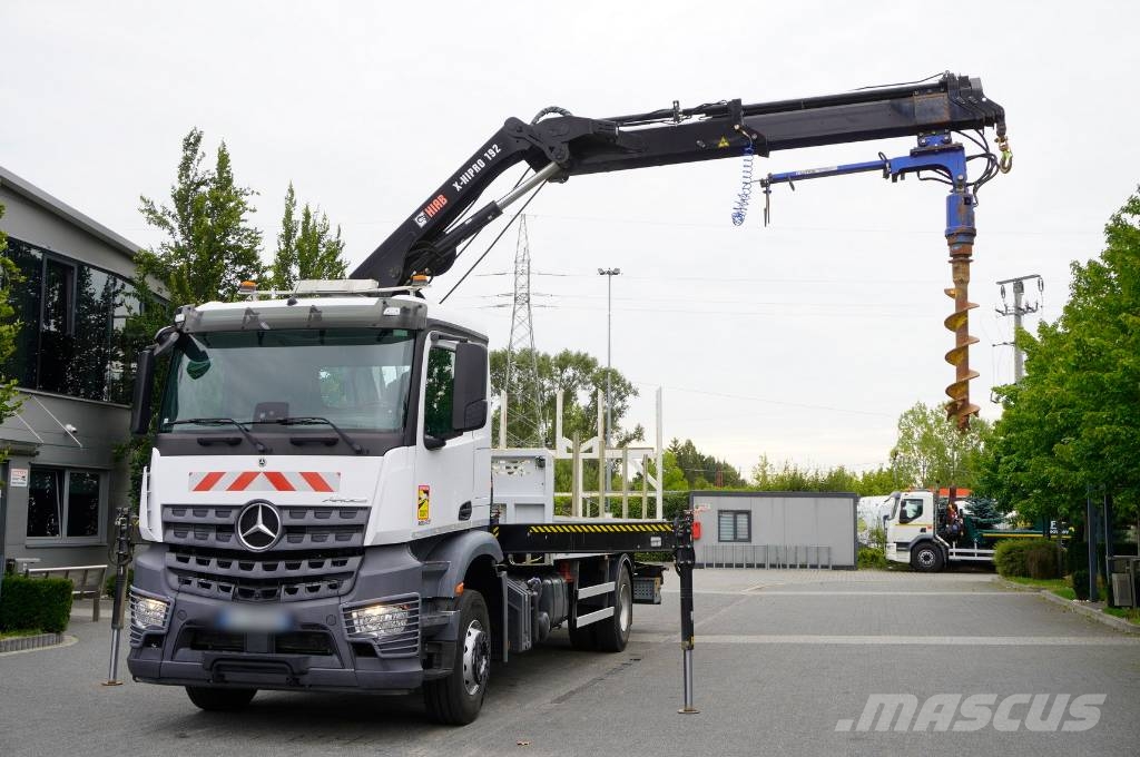 Mercedes-Benz Arocs 1833 4x2 / 50 tho. km! / HIAB X-HIPRO 192 ES 이동식 드릴 리그 트럭