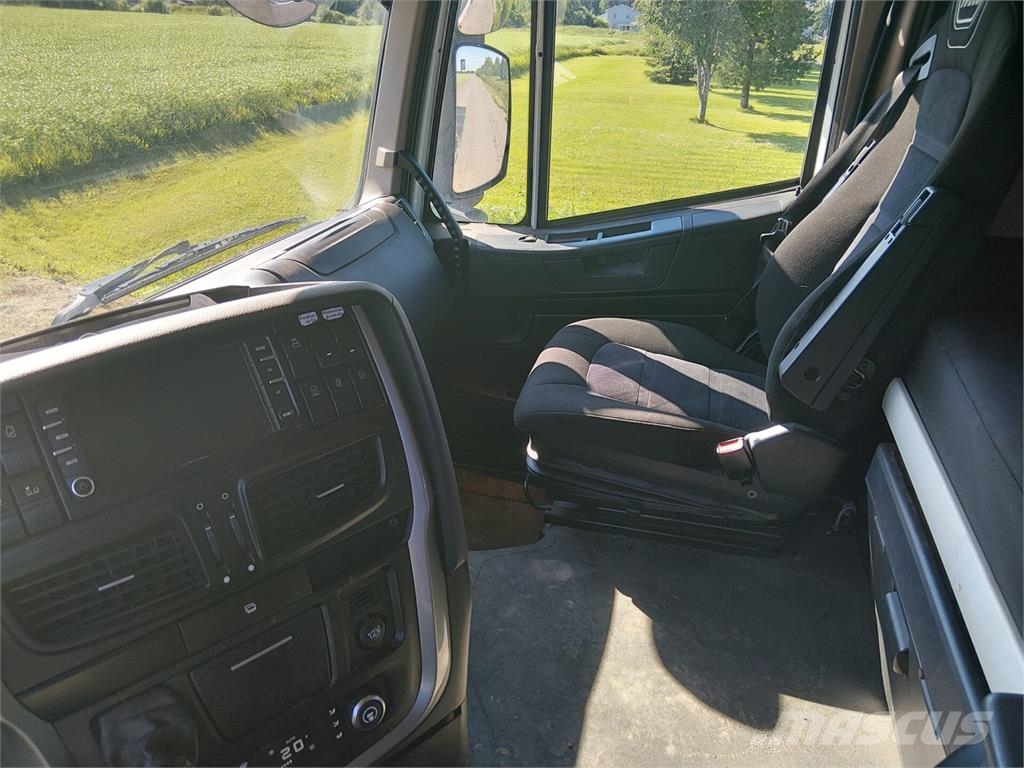 Iveco Stralis Xway 570 8x4 Camiones elevadores de gancho