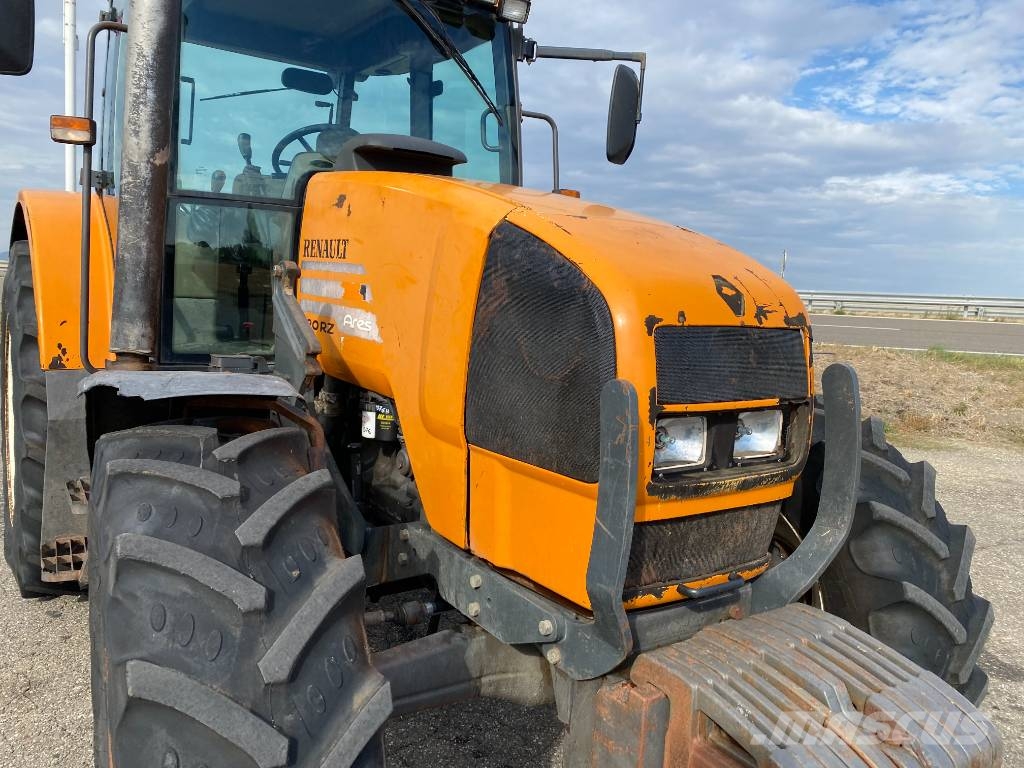 Renault ARES 620RZ Carte Grise Française endommagé Tracteur