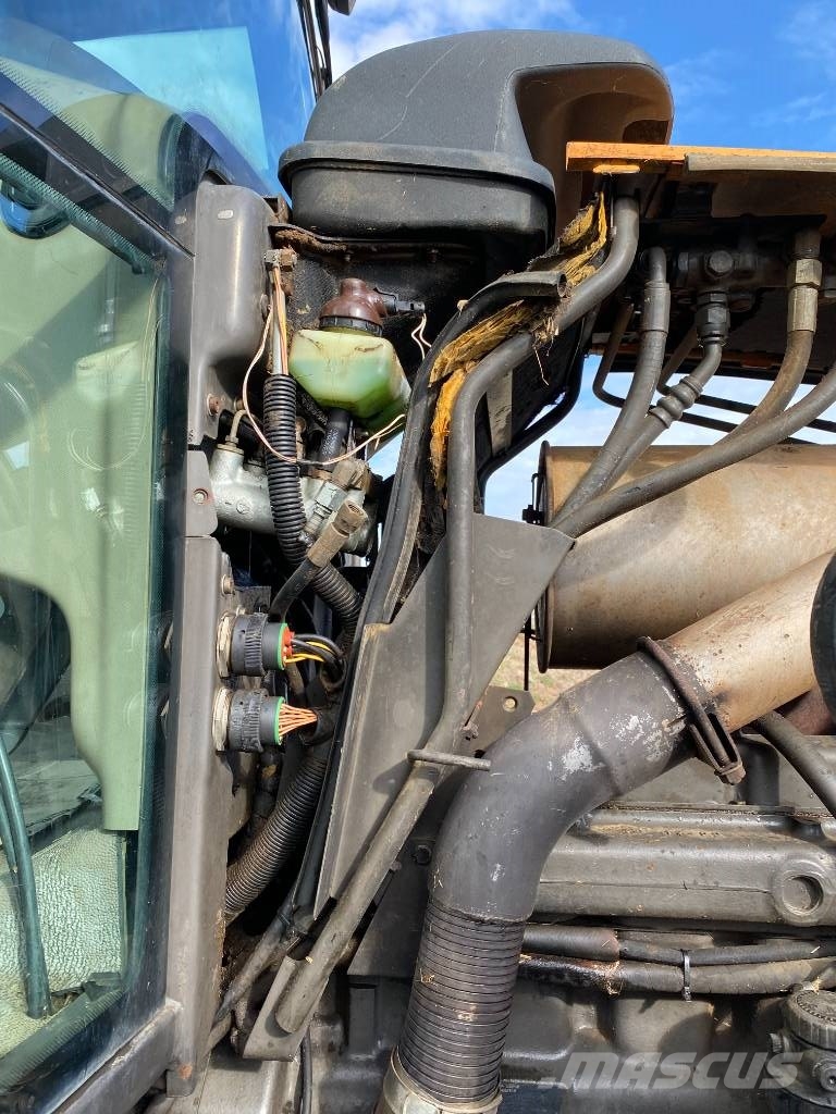 Renault ARES 620RZ Carte Grise Française endommagé Tracteur