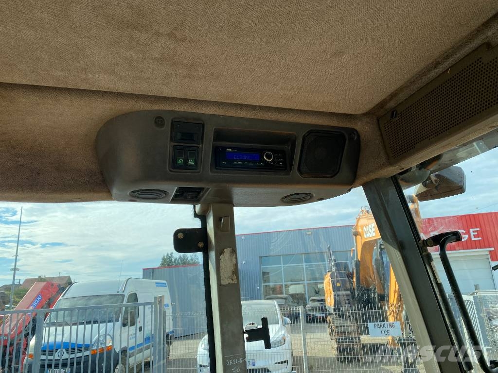 Renault ARES 620RZ Carte Grise Française endommagé Tracteur