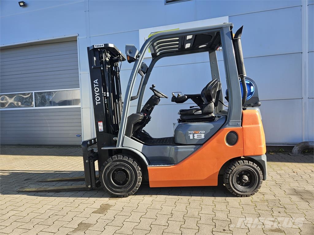 Toyota 06-8 FGF18F Gāzes autoiekrāvēji (LPG)